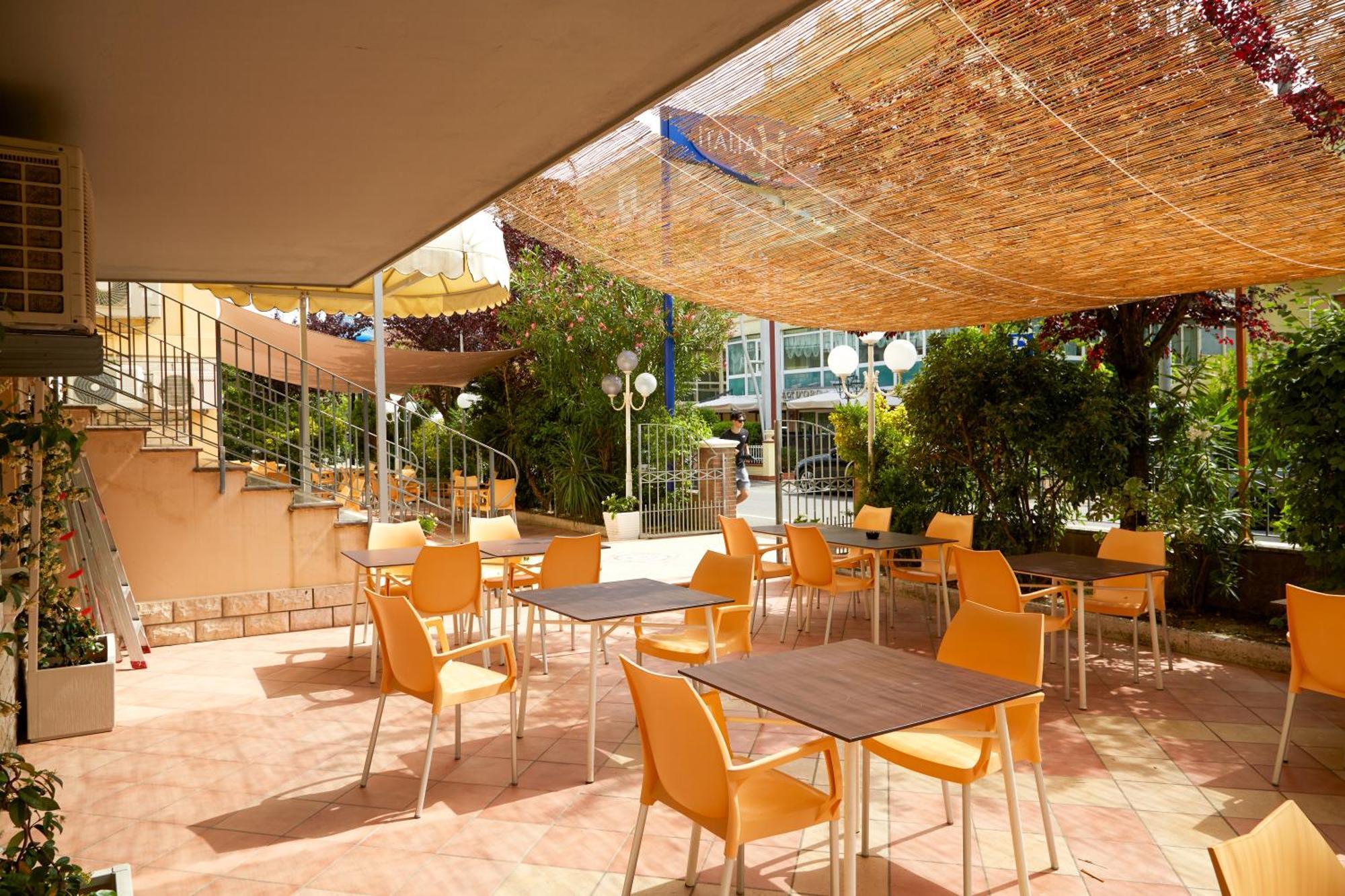 Hotel Italiacervia Buitenkant foto