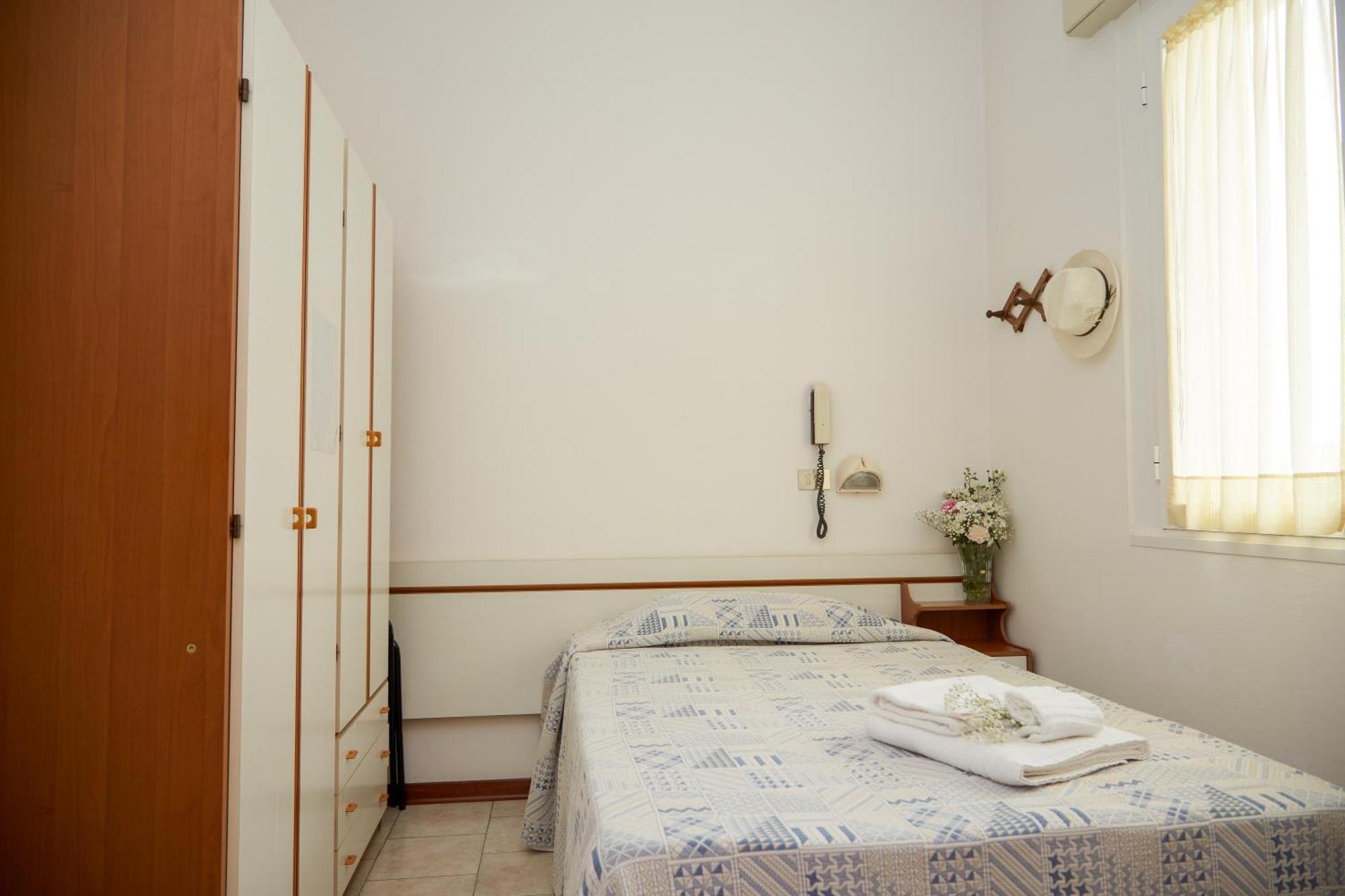 Hotel Italiacervia Buitenkant foto